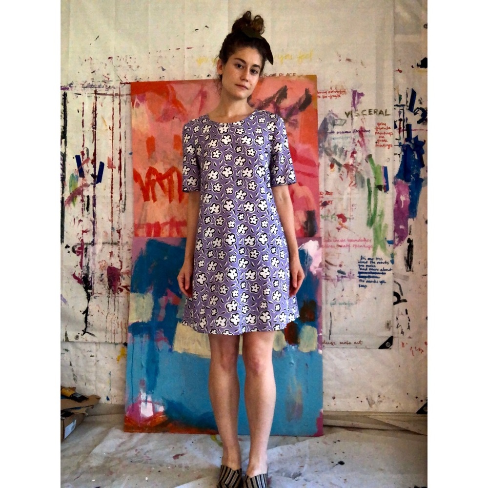 FREAKIN’ adorable floral print shift dress